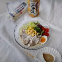 冷豚しゃぶサラダのお素麺　　　　　　　　ヤマサ様のごまだれで♡ ﾟ+｡:.ﾟ|ohanaさん