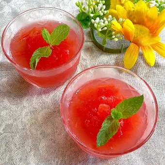 Snapdishの人気料理写真:スイカゼリー🍉
