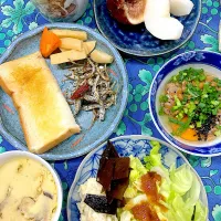 しばらくお預け実家朝ご飯😆|さくたえさん