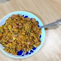 冷凍庫から発掘ご飯のカレーなる転身　チャーハンじゃ| ぽんぽこまめだ。さん