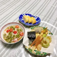 grandmaの晩ごはん☆ 今夜は先日お素麺が冷たくて美味しかったから又
同じ野菜揚げで…
だし巻き玉子だけ足しました
頂きます|kaoriさん
