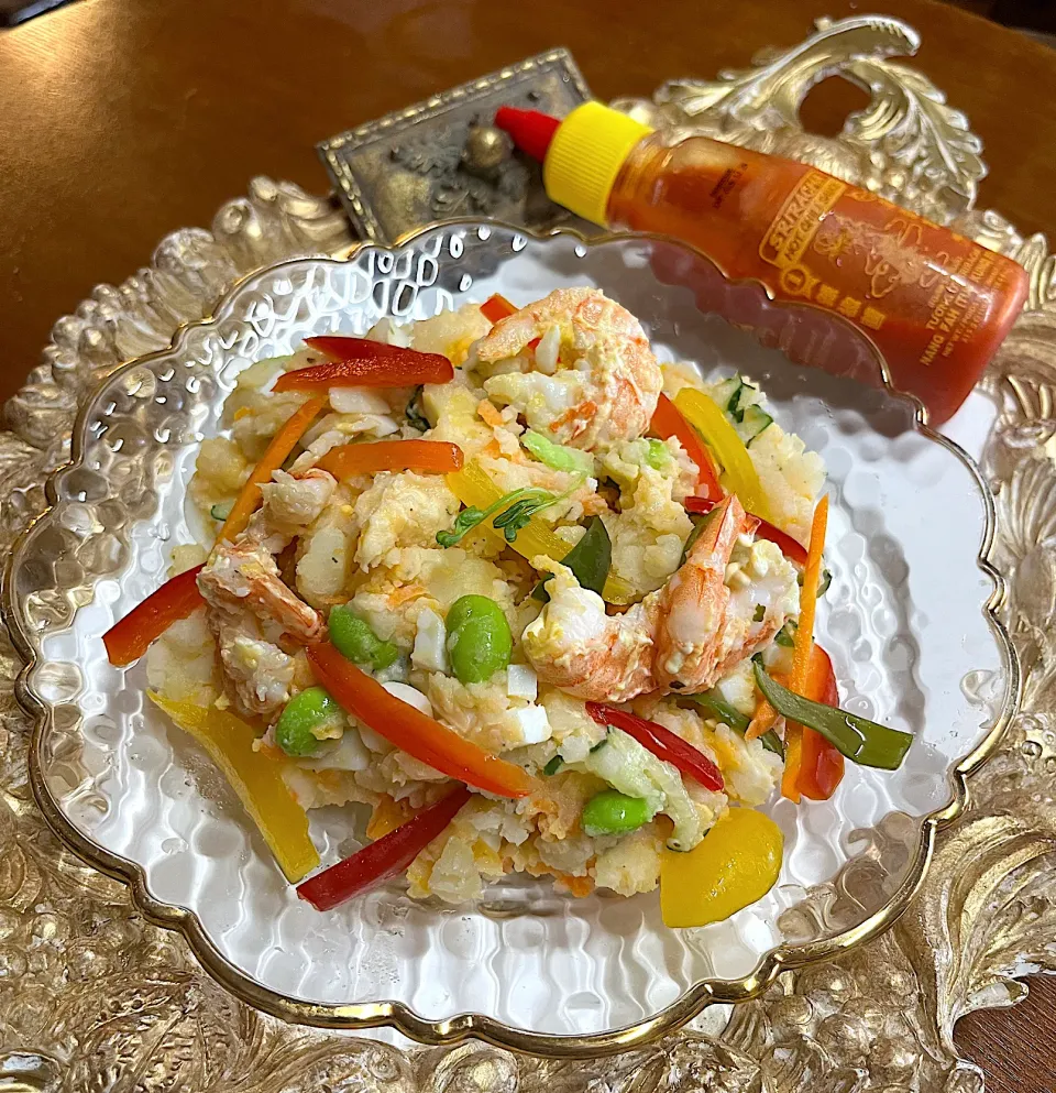 シュリンプ🦐ポテサラ🥗シラチャーレッド|henryさん