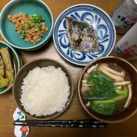 夕食　サゴシの塩焼き定食　ビール🍺|ATさん