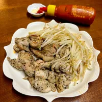 鶏もも肉＊ハーブソルトソテー＊シラチャーマヨ|henryさん