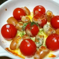 ミニトマトとウインナーのチーズ焼き|ぱんだのままんさん