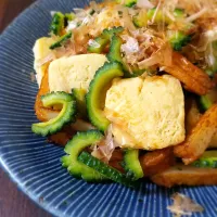 冷凍豆腐とさつま揚げのゴーヤチャンプル