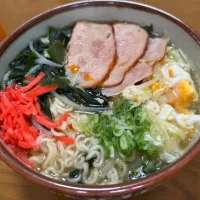 サッポロ一番塩ラーメン🍜❗️（╹◡╹）✨