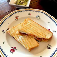 ブランチ♯ホットサンド♯ホットプレート♯ブルーノ|小松菜さん