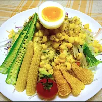 夏の冷やしコーンサラダ混ぜそば|おみつさん2さん