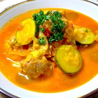 鶏もも肉とトマトとズッキーニチーズ煮込み|ヒヨリ飯さん