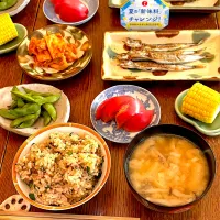 晩ごはん♯ししゃも♯自家製キムチ♯とうもろこし♯炊き込みご飯|小松菜さん