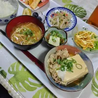 肉豆腐の定食です✨|rikako♪。.:＊さん