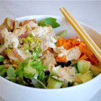 Seared Tuna Rice Bowl with Creamy Sesame Dressing|Laki Maikaʻiさん
