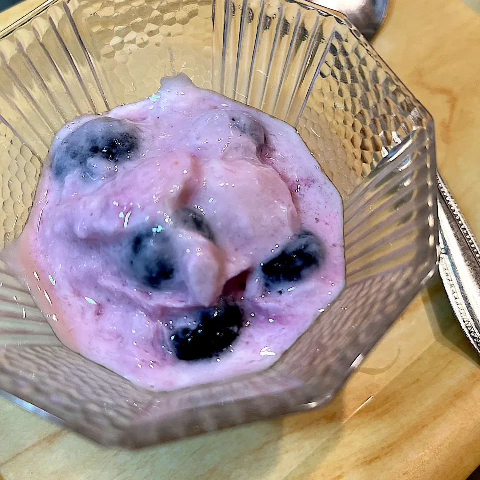 ブルーベリーヨーグルトアイス|茶茶茶さん