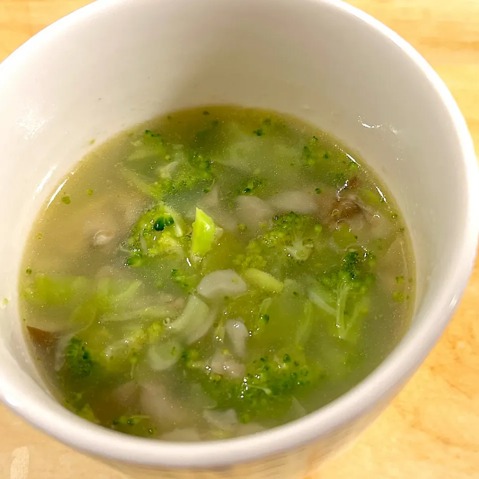 ブロッコリーとあさりのスープ|茶茶茶さん