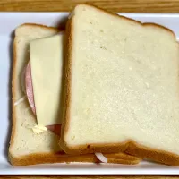☆ハムチーズサンド| まぁたんさん