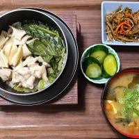 今日の朝ごはん（三目釜飯、きんぴらごぼう、なめこ汁、きゅうり漬）| Mars＠釜飯作り研究中さん