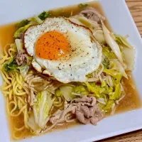 「アサリすうぷ焼そば」
目玉焼きを乗せれば
ご馳走だよね(^^)
ビールを添えて 昼ごはん💦