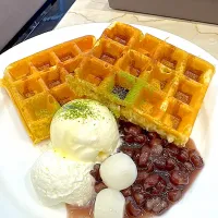 小倉とアイスのワッフル in カフェ英国屋|chariotさん