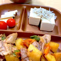 豚肉とじゃがいものオーロラソース和え&しらす冷奴&チートマ&味噌汁| なおさん