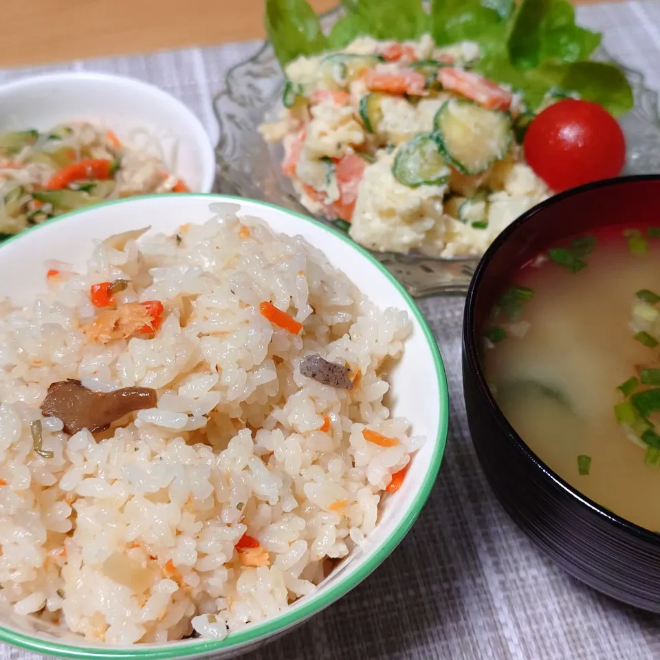 丸美屋 鮭五目釜めし|万葉さん