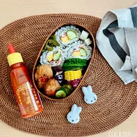 ピリ辛がいいね カリフォルニアロール弁当| FIKA789さん