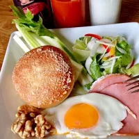 「バルサミコ de朝ごはん」
煮詰めたバルサミコ も良いけど
キリッキリの お酢も 美味しい|ばくあんしゃさん