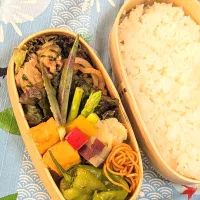 本日のお弁当〜豚こまの生姜焼き弁当|f.1125beさん