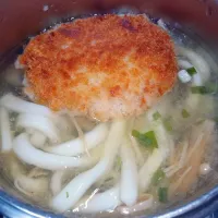 みぞれ仕立てのなめ茸入りとろみ付きコロッケうどん| darkbaronさん