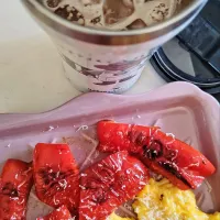Good morning 😋vanilla seasalt iced latte scrambled eggs Red peppers 🤤🥰🧀🍳💕| 🍒lynnlicious🍒さん
