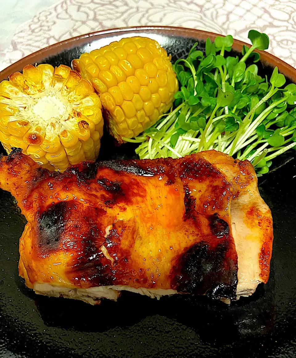 シラチャー漬けチキングリル|ネコさん