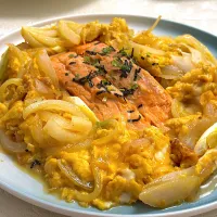 玉ねぎとサーモンの卵炒め|TaNakaさん