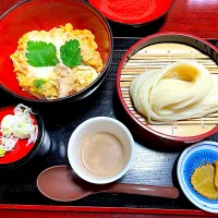 親子丼と稲庭うどん|ビクミンさん
