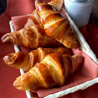 Snapdishの人気料理写真:とんちんさんの料理 クロワッサン 🥐~マヨルカ島の塩