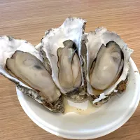 厚岸産　蒸し牡蠣🦪|buhizouさん