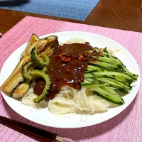 炸醤麺夏野菜添え|akkoさん