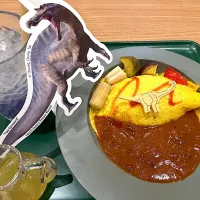 【福井県立恐竜博物館レストラン】恐竜発掘オムライス＆スピノサウルスのカクテルソーダ|Tak@さん