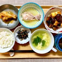 夕飯 鶏手羽元の煮物など