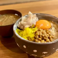 ネバトロ丼と豚汁|ふくすけ食堂さん