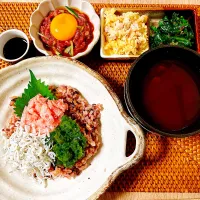 ⭐️ねぎとろとめかぶしらす丼⭐️|Laniさん