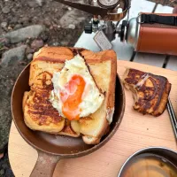 キャンプの朝食クロックマダム|ミカさん