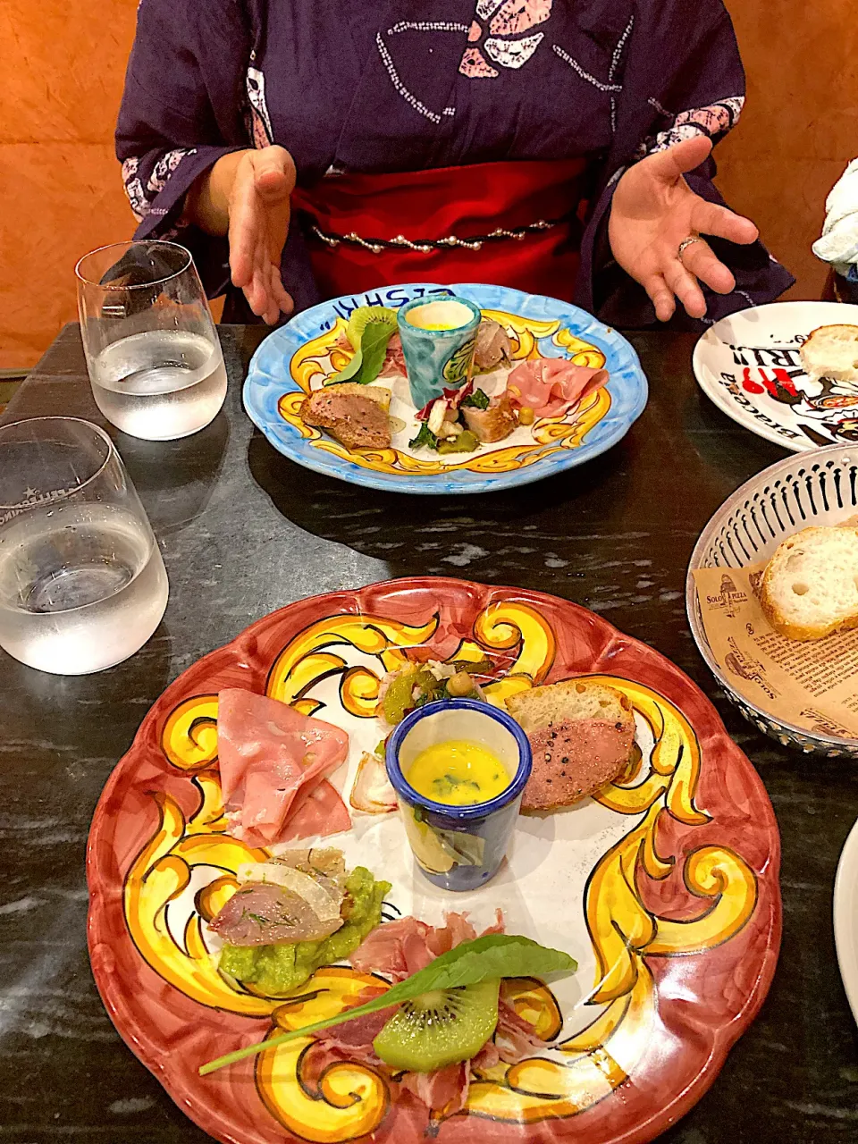 前菜盛り合わせ（実況中継中）|なびさん