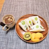 『フルーツサンド で朝ごはん』|seri-chanさん