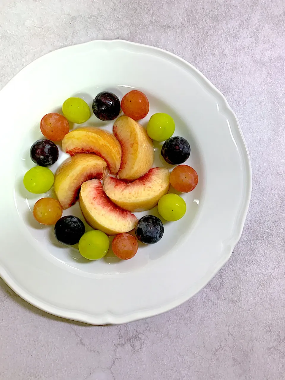 桃とぶどう|satoeさん