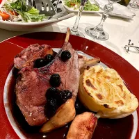 仔羊ロースト🔥無花果とブルーベリーのソースで🍖🥂🍷😋|ナムナムさん