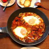 なすと落としたまごのトマト煮|pukuさん