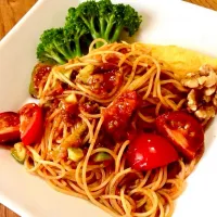 「生トマトdbアラビアータ」🍅
ピリ辛トマトソースでパスタランチ|ばくあんしゃさん