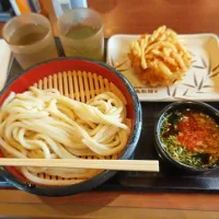 ざるうどん・並、野菜かき揚げ(昼飯、丸亀製麺)|enarinさん