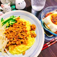 じゃじゃ麺、ラッコ|サトリさん