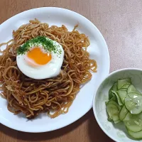 焼きそばときゅうりの酢の物|ナナさん